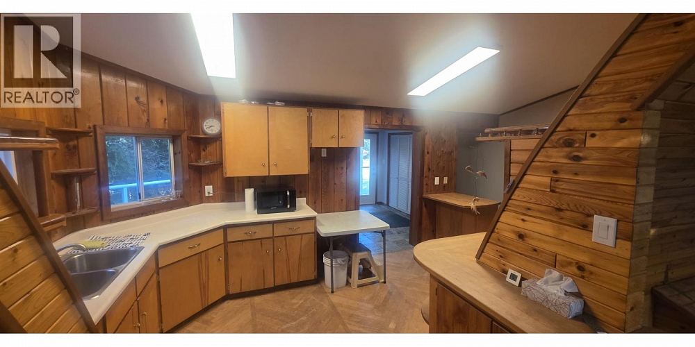 593 BEACH ROAD Skidegate/sandspit Photo 4 593 BEACH ROAD Skidegate/sandspit Photo 4